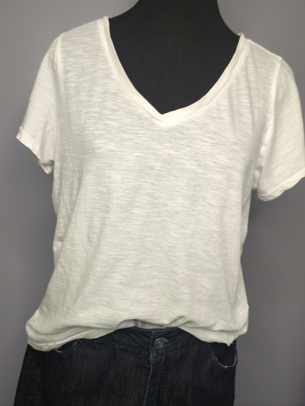 Pact Organic Cotton Basic Featherweight Slub V-Neck Tee White M